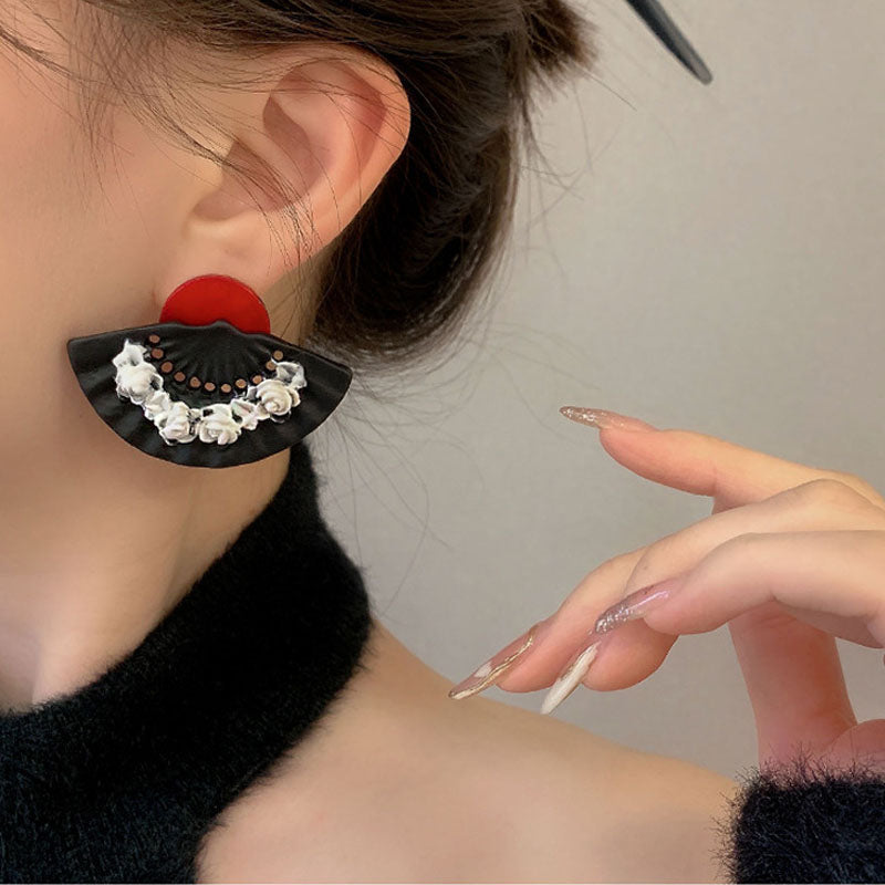 1 Pair Retro Women Stud Earrings Quality Acrylic Fan Shape Earrings New Jewellery Best Birthday Gift E1458