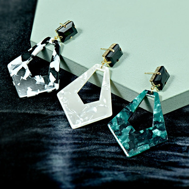 1 Pair Fashion Women Geometric Earrings Quality Acrylic Retro Drop Earrings Exaggerated Stud Earrings Best Birthday E1346