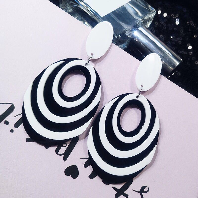 1 pair wonderful women drop earrings quality acrylic candy stripe stud earrings fashion jewellery best birthday gift E1348