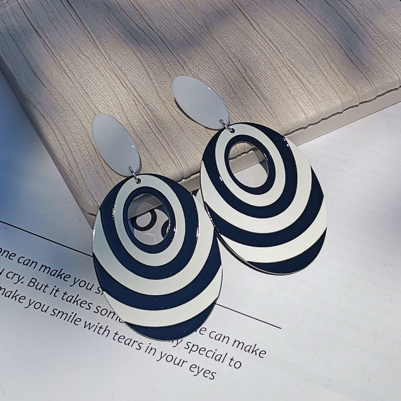 1 pair wonderful women drop earrings quality acrylic candy stripe stud earrings fashion jewellery best birthday gift E1348