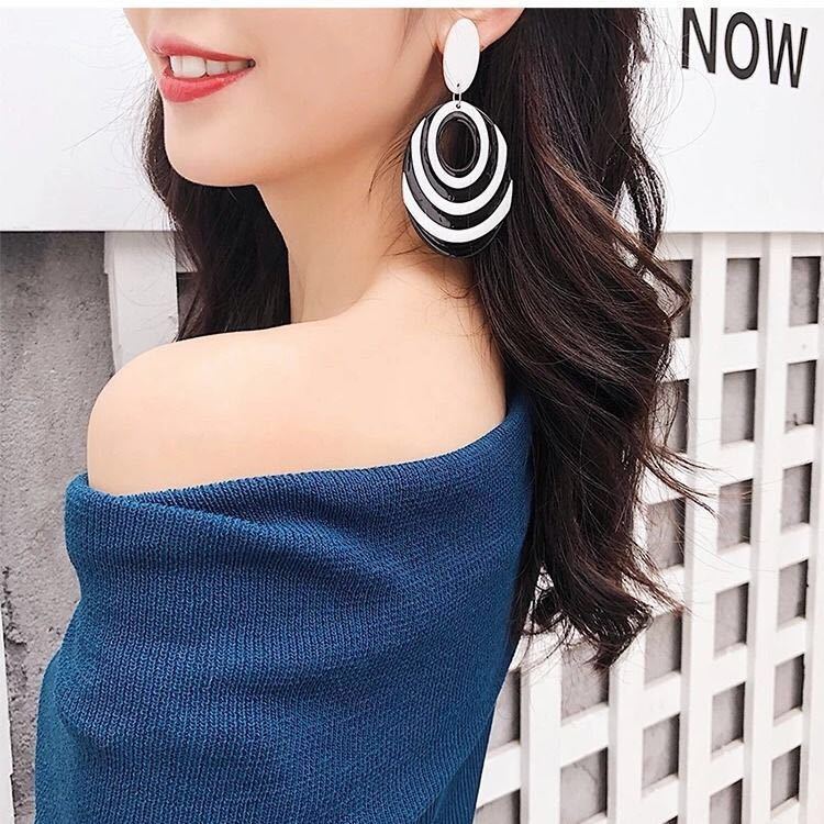 1 pair wonderful women drop earrings quality acrylic candy stripe stud earrings fashion jewellery best birthday gift E1348