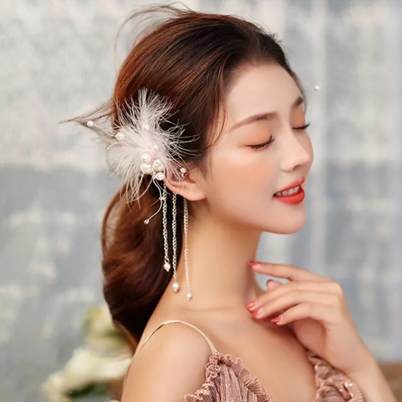 1 Pair Retro Lady Feather Earhook Earrings Quality Faux Pearl Exaggerated Drop Earrings Fashion Accessories Best Birthday Gift E1524
